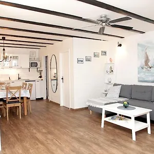  Ferienhaus Mala Bella