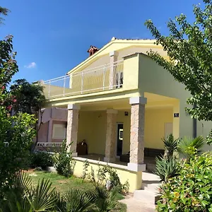  Ferienhaus Five Bedroom House Near Sandy Major